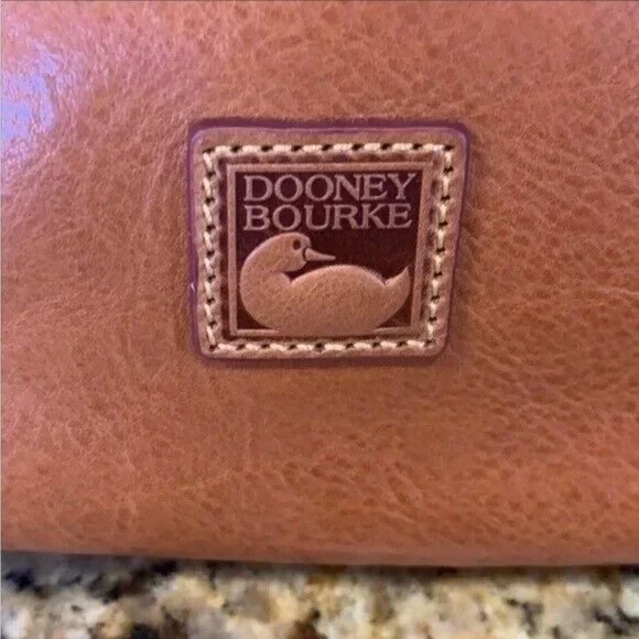 Dooney and Bourke Tan Florentine satchel Medium - Picture 5 of 8
